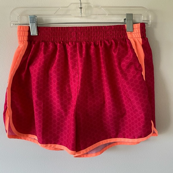 🍃🌸(2) CHAMPION shorts🌸🍃 - Picture 3 of 4